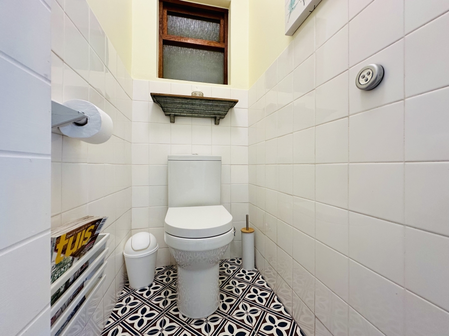 4 Bedroom Property for Sale in Fisherhaven Western Cape